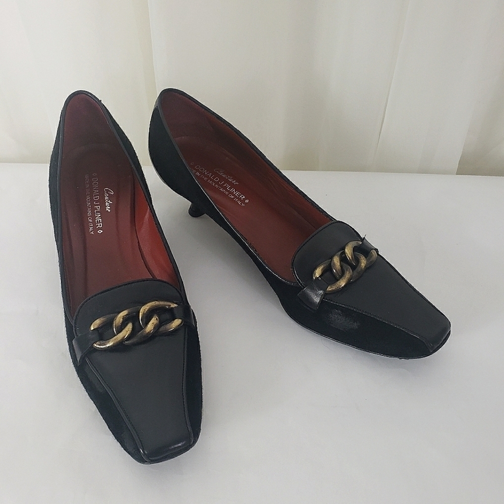 Donald J Pliner Gees black leather snd suede heel chain buckle 9 NARROW